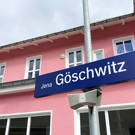 Gleis 3viertel * Jena