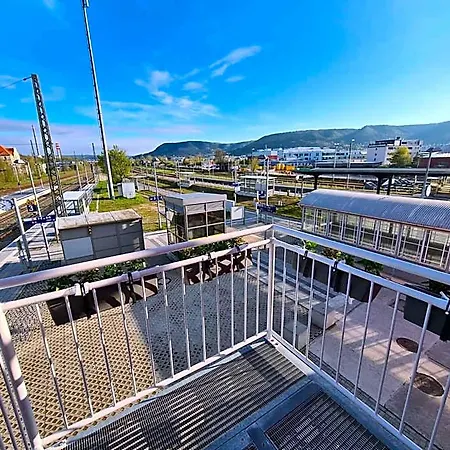Gleis 3viertel * Γιένα