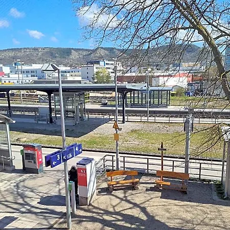 Gleis 3viertel * Γιένα