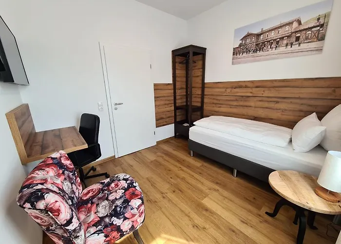 Gleis 3viertel Hotel *