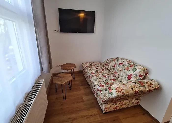 Gleis 3viertel * イェーナ