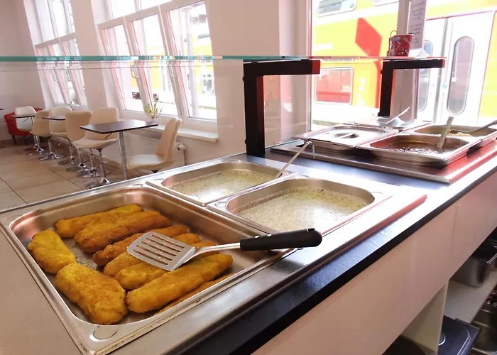 Gleis 3viertel * イェーナ